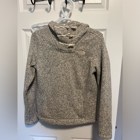 Ladies North Face Sweater - Picture 1 of 1